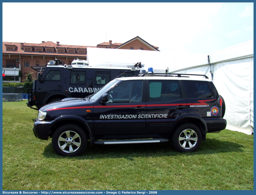 CC BZ542
Arma dei Carabinieri
Raggruppamento Carabinieri
Investigazioni Scientifiche
Nissan Terrano III serie
Allestitore Bollanti S.r.l.
Parole chiave: CCBZ542;Arma dei Carabinieri;Raggruppamento Carabinieri Investigazioni Scientifiche;RACIS;RIS;Nissan Terrano III serie