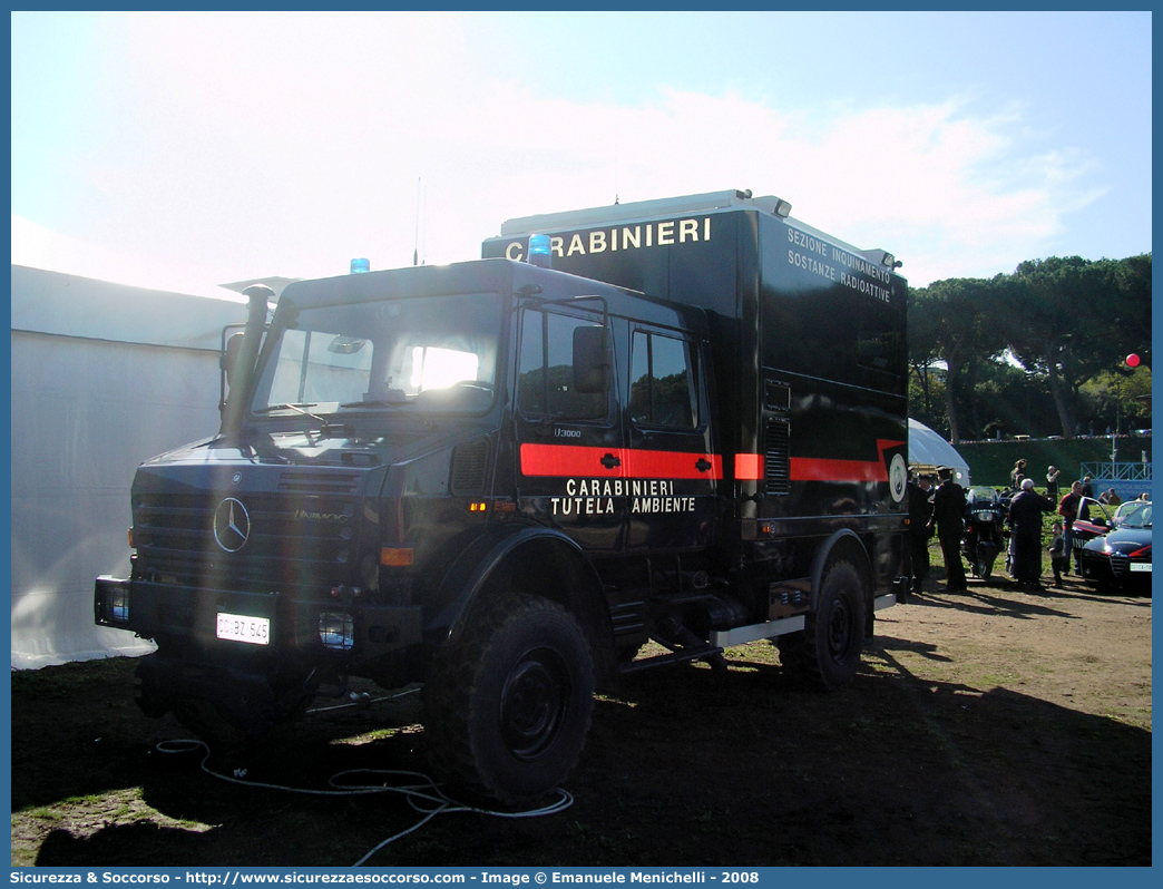 CC BZ545
Arma dei Carabinieri
Comando Unità per la Tutela Forestale, 
Ambientale e Agroalimentare
Mercedes Benz Unimog U3000
Allestitore GB Barberi S.r.l.
Parole chiave: CC;C.C.;Arma;dei;Carabinieri;Comando;Unità;per;la;Tutela;Forestale;Ambientale;Agroalimentare;Tutela;Ambiente;Mercedes Benz;Unimog;U3000;GB;G.B.;Barberi