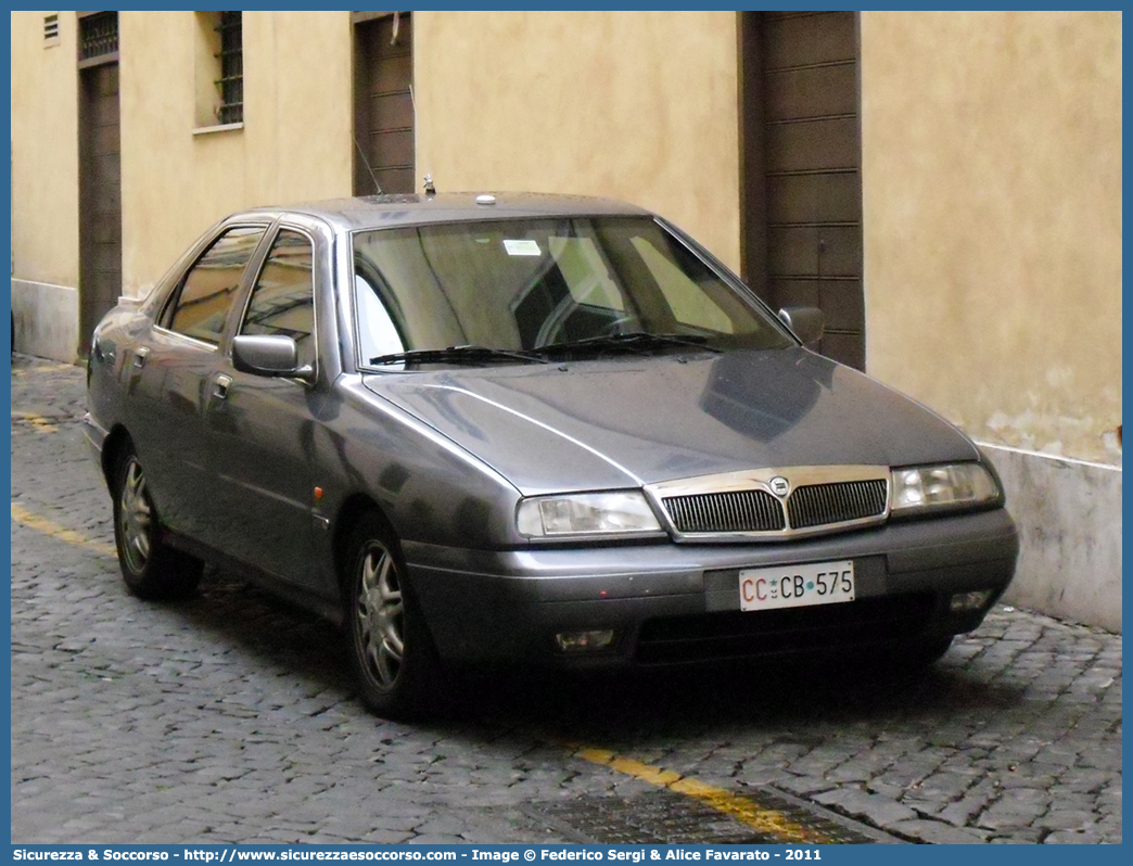 CC CB575
Arma dei Carabinieri
Comando Carabinieri Banca d'Italia
Lancia K
Parole chiave: CCCB575;Arma dei Carabinieri;Comando Carabinieri Banca d'Italia;Lancia K