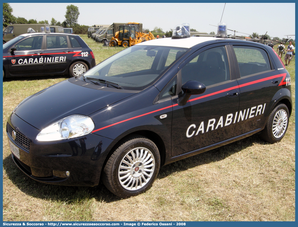 CC CB739
Arma dei Carabinieri
Fiat Grande Punto
Parole chiave: CC;C.C.;Arma;Carabinieri;Fiat;Grande;Punto;CB739