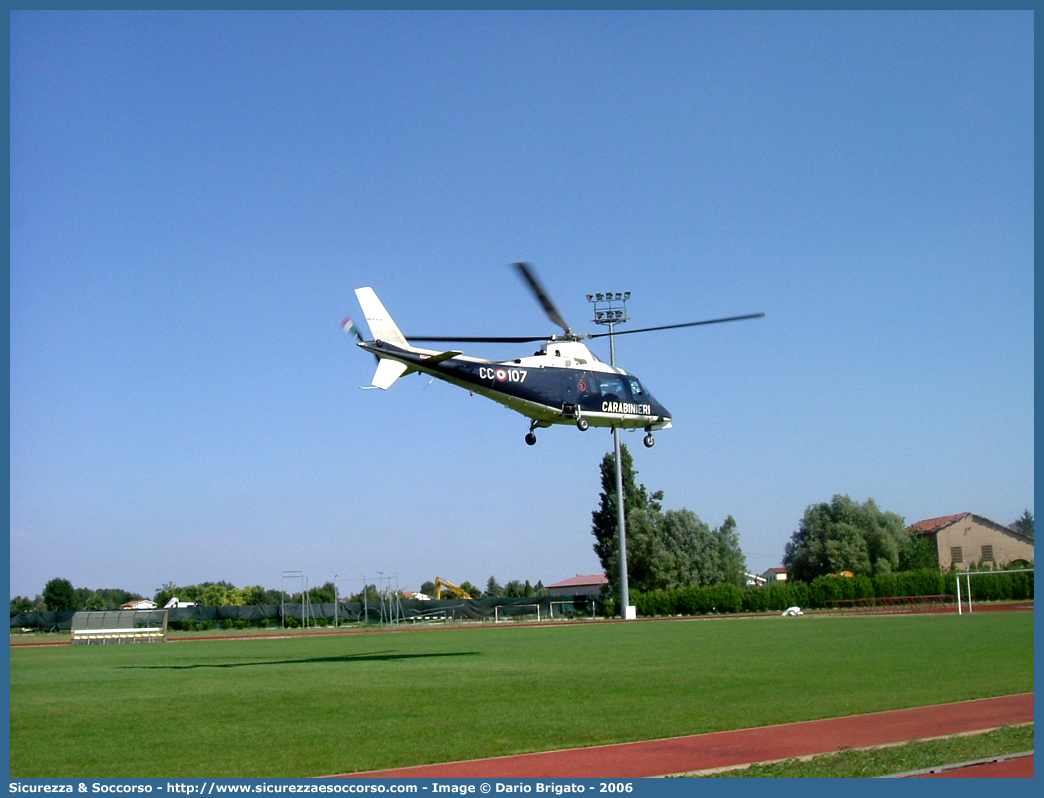 MM81219 / CC 107
Arma dei Carabinieri
Raggruppamento Carabinieri Aeromobili
Agusta A109
Parole chiave: CC;C.C.;Arma;Carabinieri;Raggruppamento;Aeromobili;Agusta;A109;107