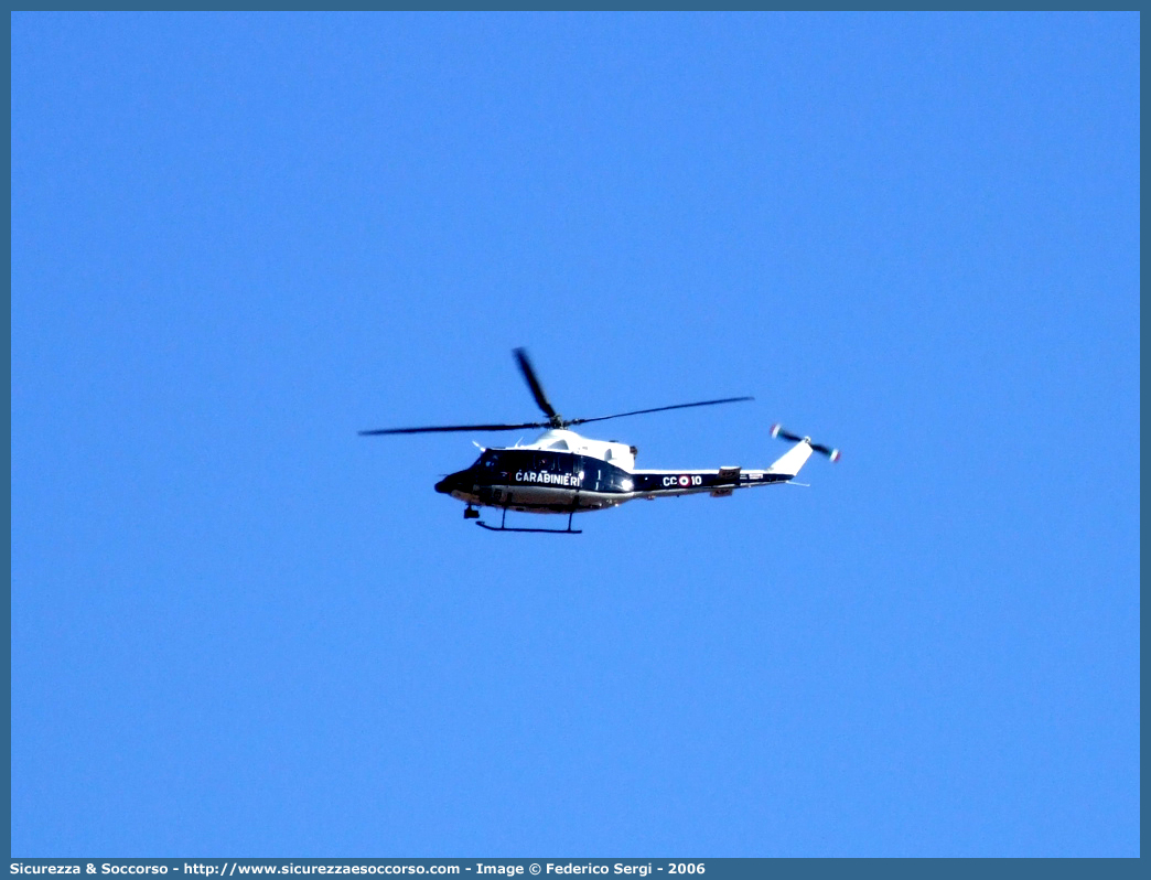 MM81314 / CC 10
Arma dei Carabinieri
Raggruppamento Carabinieri Aeromobili
Agusta Bell AB412 
Parole chiave: CC;C.C.;Arma;Carabinieri;Raggruppamento;Aeromobili;Agusta;Bell;AB412