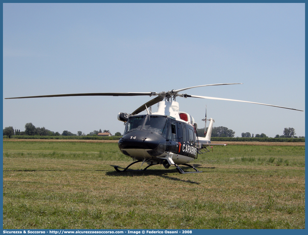 MM81367 / CC 14
Arma dei Carabinieri
Raggruppamento Carabinieri Aeromobili
Agusta Bell AB412 
Parole chiave: CC;C.C.;Arma;Carabinieri;Raggruppamento;Aeromobili;Agusta;Bell;AB412