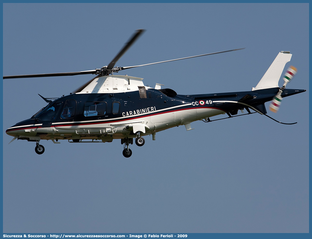 MM81672 / CC 49
Arma dei Carabinieri
Raggruppamento Carabinieri Aeromobili
Agusta Westland AW109N Nexus
Parole chiave: CC;C.C.;Arma;Carabinieri;Raggruppamento;Aeromobili;Agusta;Westland;AgustaWestland;AW109N;AW;109;109N;Nexus