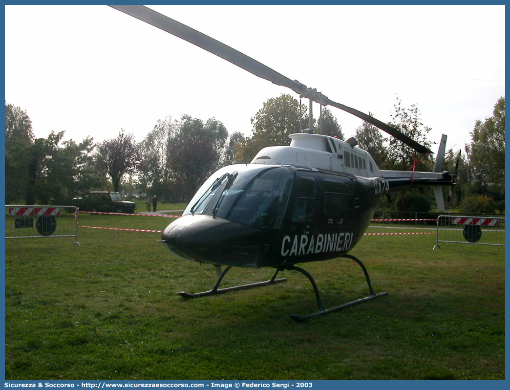 MM81038 / CC 74
Arma dei Carabinieri
Raggruppamento Carabinieri Aeromobili
Agusta Bell AB206
Parole chiave: CC;C.C.;Arma;Carabinieri;Raggruppamento;Aeromobili;Agusta;Bell;AB206