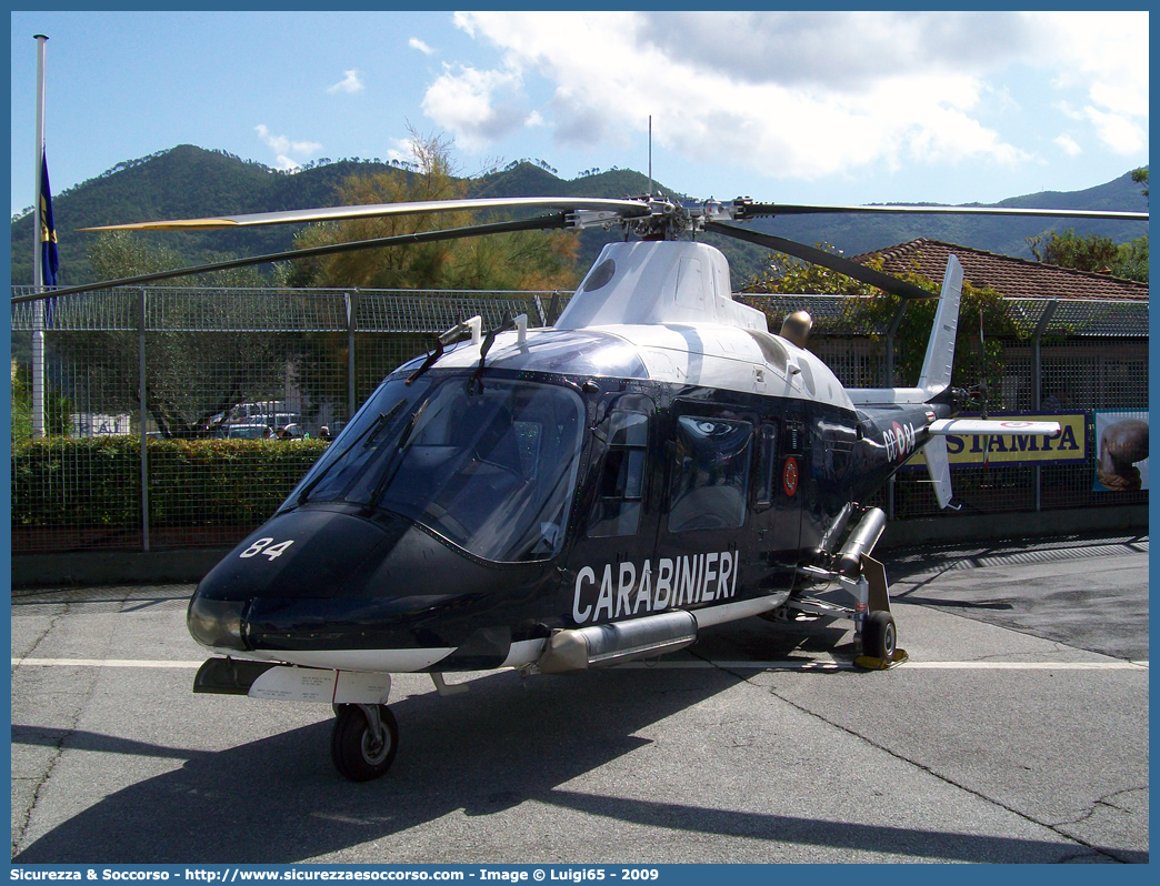 MM81071 / CC 84
Arma dei Carabinieri
Raggruppamento Carabinieri Aeromobili
Agusta A109 AII
Parole chiave: CC;C.C.;Arma;Carabinieri;Raggruppamento;Aeromobili;Agusta;A109;84