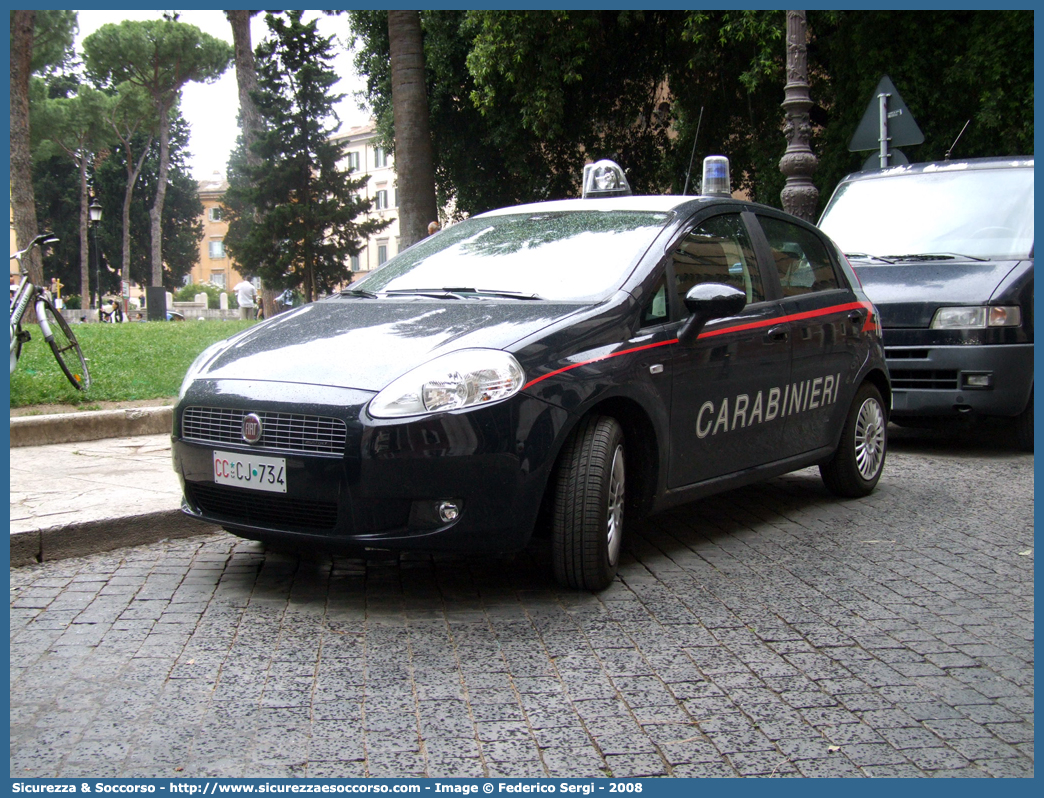 CC CJ734
Arma dei Carabinieri
Fiat Grande Punto
Parole chiave: CC;C.C.;Arma;Carabinieri;Fiat;Grande;Punto;CJ734