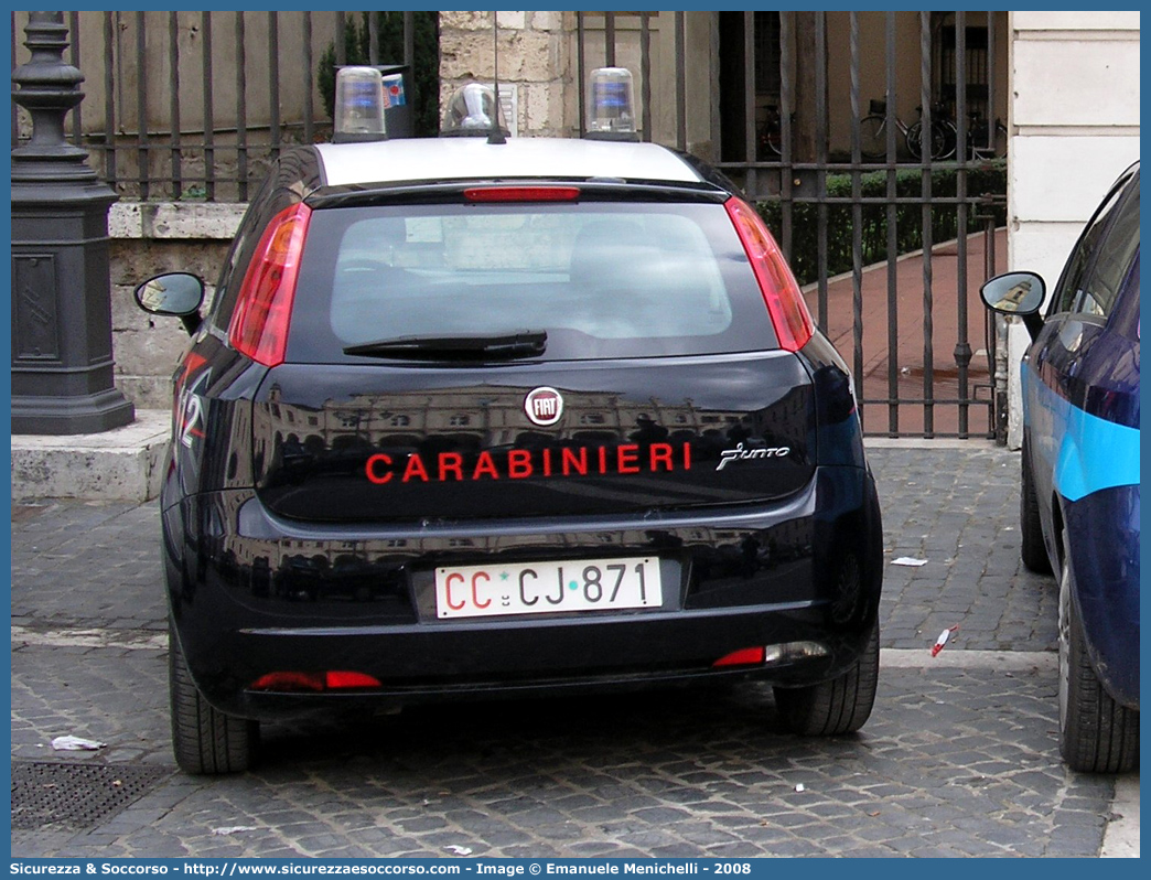 CC CJ871
Arma dei Carabinieri
Fiat Grande Punto
Parole chiave: CC;C.C.;Arma;Carabinieri;Fiat;Grande;Punto;CJ871