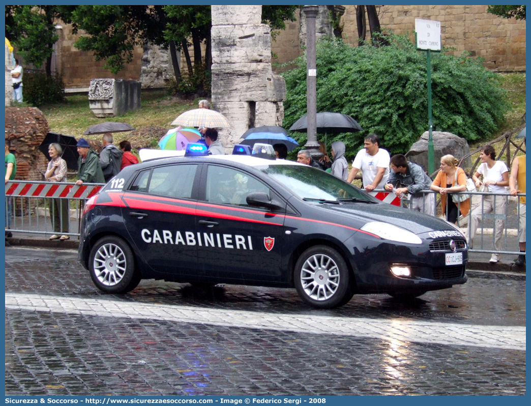 CC CJ905
Arma dei Carabinieri
Fiat Nuova Bravo
Parole chiave: CC;C.C.;Arma;dei;Carabinieri;Fiat;Nuova;Bravo;Nucleo;Operativo;Radio;Mobile;Radiomobile