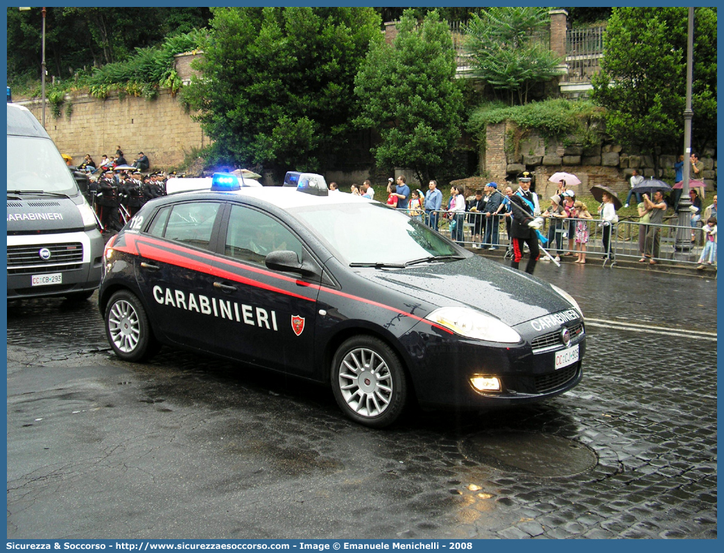 CC CJ905
Arma dei Carabinieri
Fiat Nuova Bravo
Parole chiave: CC;C.C.;Arma;dei;Carabinieri;Fiat;Nuova;Bravo;Nucleo;Operativo;Radio;Mobile;Radiomobile