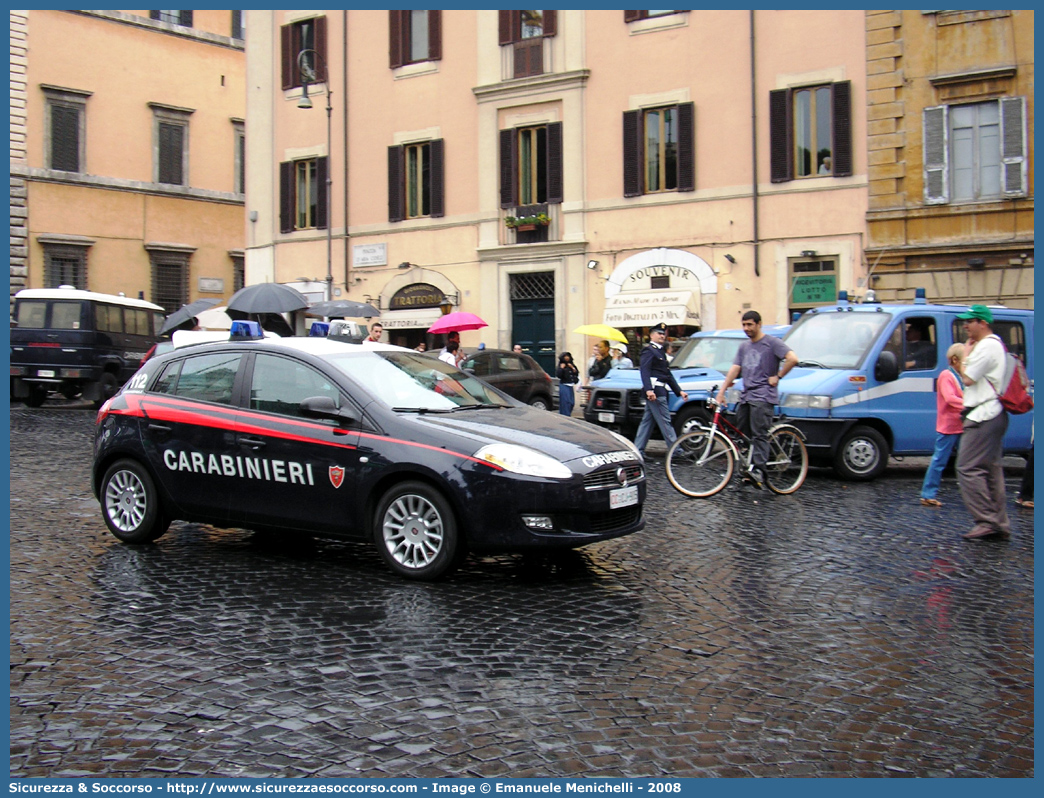 CC CJ905
Arma dei Carabinieri
Fiat Nuova Bravo
Parole chiave: CC;C.C.;Arma;dei;Carabinieri;Fiat;Nuova;Bravo;Nucleo;Operativo;Radio;Mobile;Radiomobile