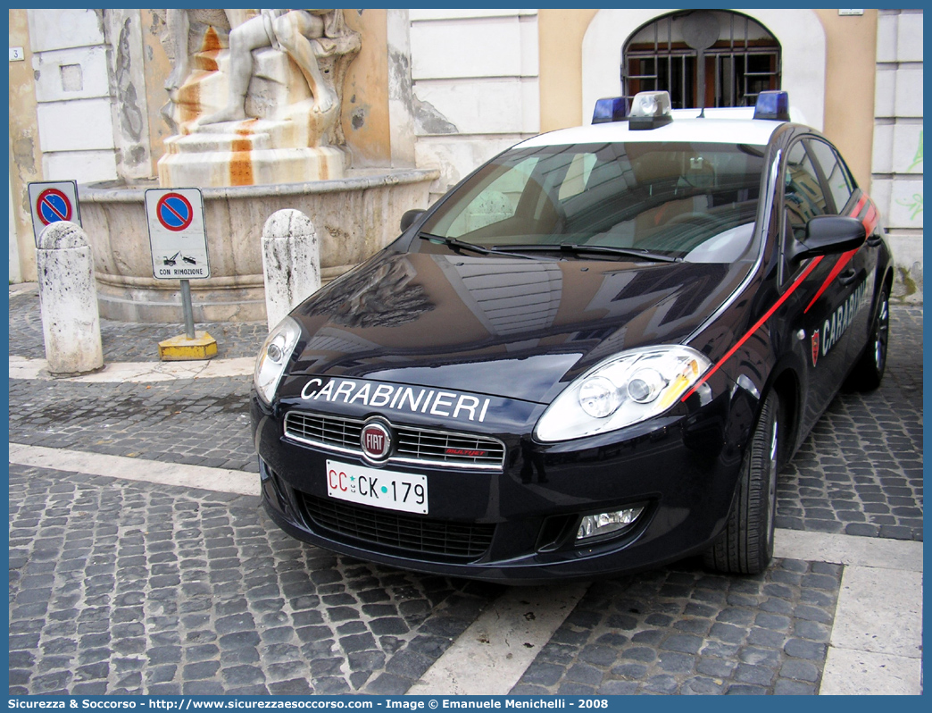 CC CK179
Arma dei Carabinieri
Fiat Nuova Bravo
Parole chiave: CC;C.C.;Arma;dei;Carabinieri;Fiat;Nuova;Bravo;Nucleo;Operativo;Radio;Mobile;Radiomobile