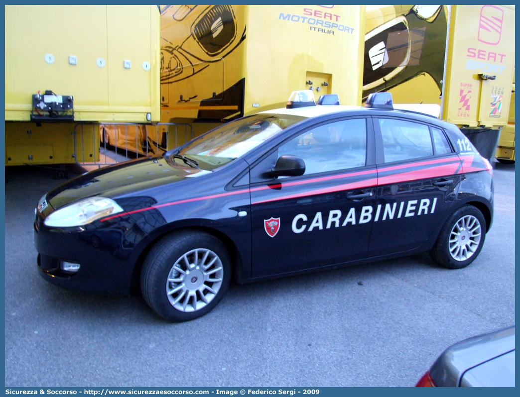 CC CN650
Arma dei Carabinieri
Fiat Nuova Bravo
Parole chiave: CC;C.C.;Arma;dei;Carabinieri;Fiat;Nuova;Bravo;Nucleo;Operativo;Radio;Mobile;Radiomobile