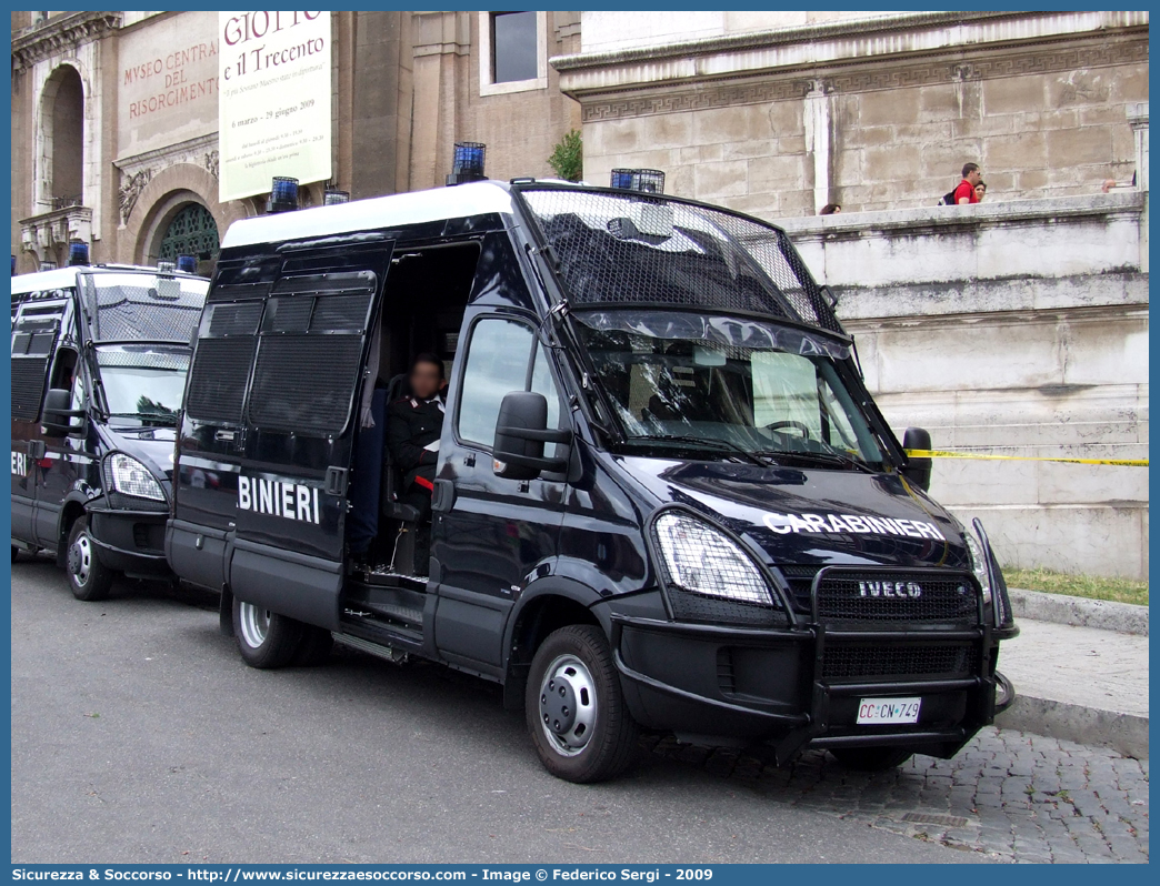 CC CN749
Arma dei Carabinieri
Battaglioni Mobili
Iveco Daily 50C18 IV serie
Parole chiave: CC;C.C.;Arma;Carabinieri;Battaglioni;Mobili;Battaglione;Mobile;Iveco;Daily;50C18;Blindato;Ordine;Pubblico