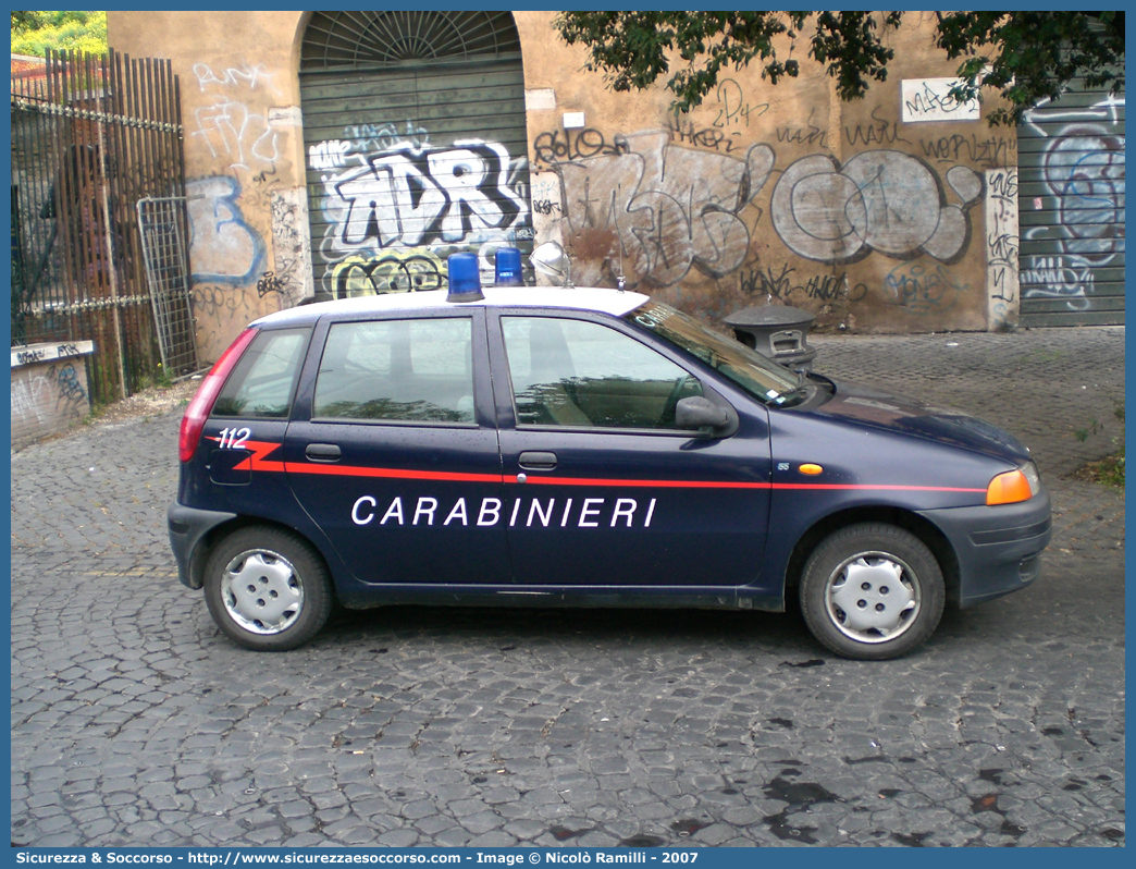 EI AP271
Arma dei Carabinieri
Reparto Carabinieri presso l'Esercito Italiano
Fiat Punto I serie
Parole chiave: EI;E.I.;Arma;dei;Carabinieri;Reparto;Esercito;Italiano;Polizia;Militare;Fiat;Punto;AP271