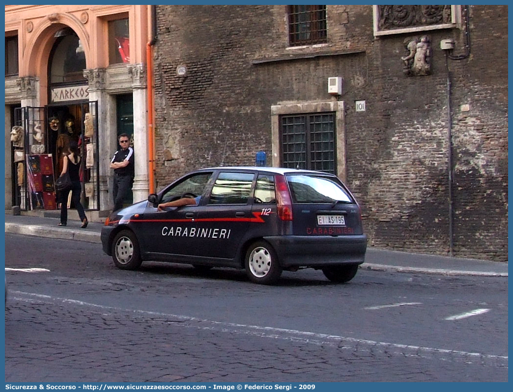 EI AS195
Arma dei Carabinieri
Reparto Carabinieri presso l'Esercito Italiano
Fiat Punto I serie
Parole chiave: EIAS195;Arma dei Carabinieri;Reparto Carabinieri presso l&#039;Esercito Italiano;Fiat Punto I serie