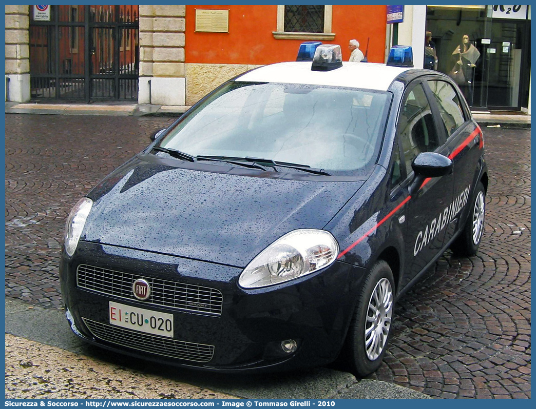 EI CU020
Arma dei Carabinieri
Reparto Carabinieri presso l'Esercito Italiano
Fiat Grande Punto
Parole chiave: EI;E.I.;Arma;dei;Carabinieri;Esercito;Italiano;Fiat;Grande;Punto