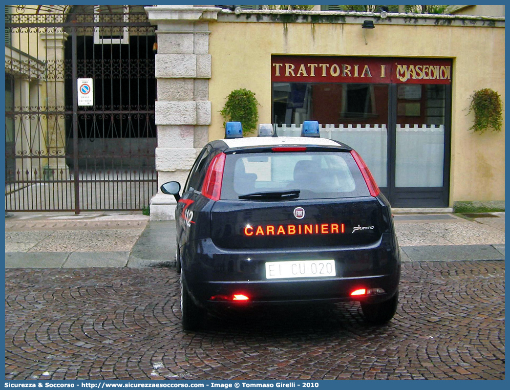 EI CU020
Arma dei Carabinieri
Reparto Carabinieri presso l'Esercito Italiano
Fiat Grande Punto
Parole chiave: EI;E.I.;Arma;dei;Carabinieri;Esercito;Italiano;Fiat;Grande;Punto