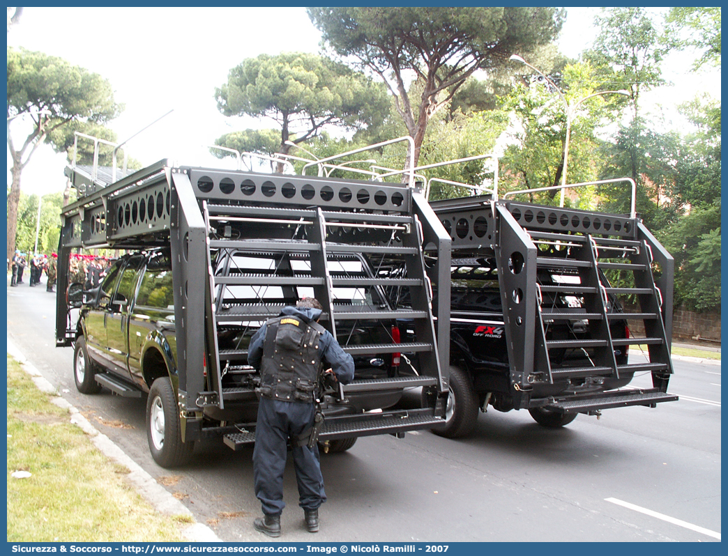 CC P0129 - CC P0140
Arma dei Carabinieri
G.I.S. Gruppo d' Intervento Speciale
Ford F350 Superduty FX4 I serie
Parole chiave: CCP0129;CCP0140;Arma dei Carabinieri;G.I.S. Gruppo d&#039;Intervento Speciale;Ford F350 Superduty FX4