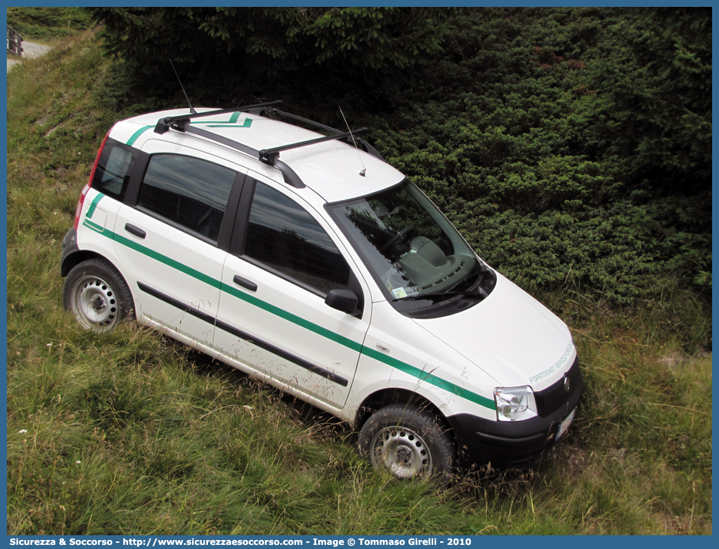 CF FD050
Corpo Forestale
Provincia Autonoma di Bolzano
Fiat Nuova Panda 4x4 I serie
Parole chiave: Corpo;Forestale;Bolzano;CF;FD;Fiat;Panda;4x4