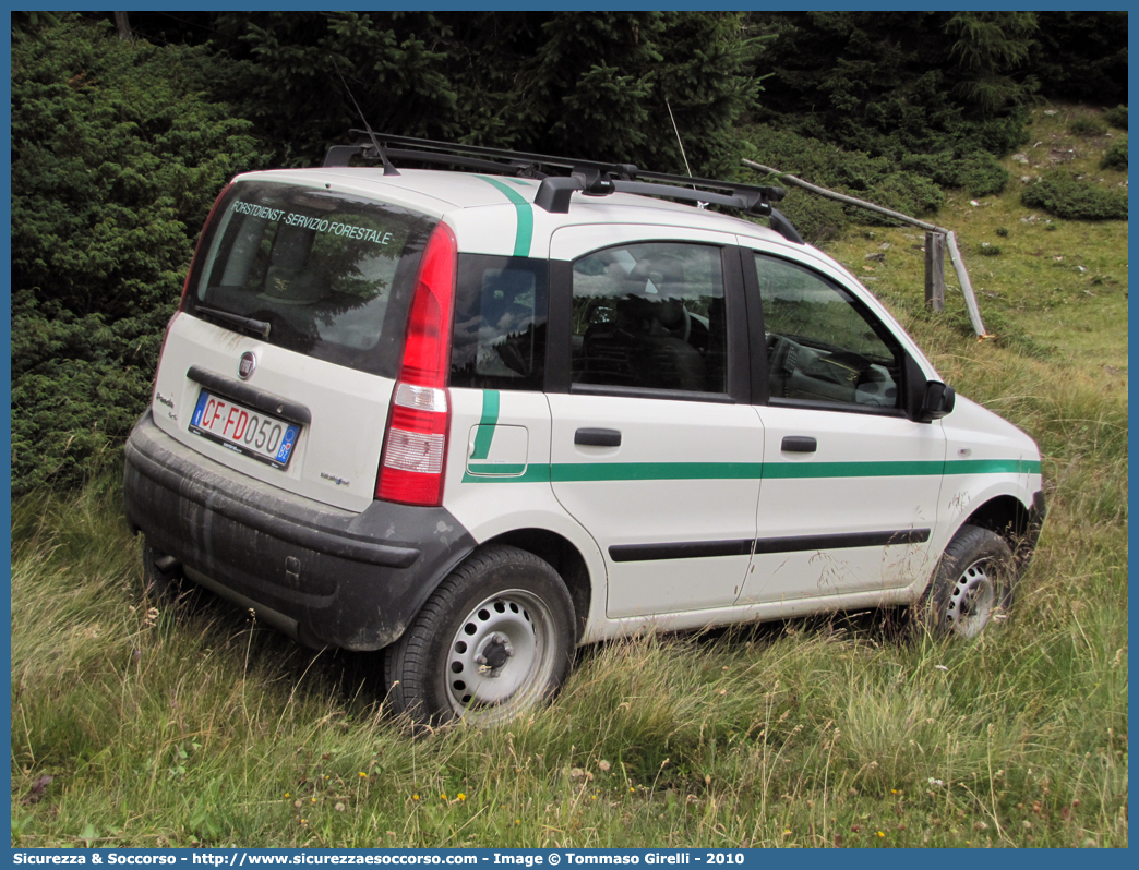 CF FD050
Corpo Forestale
Provincia Autonoma di Bolzano
Fiat Nuova Panda 4x4 I serie
Parole chiave: Corpo;Forestale;Bolzano;CF;FD;Fiat;Panda;4x4