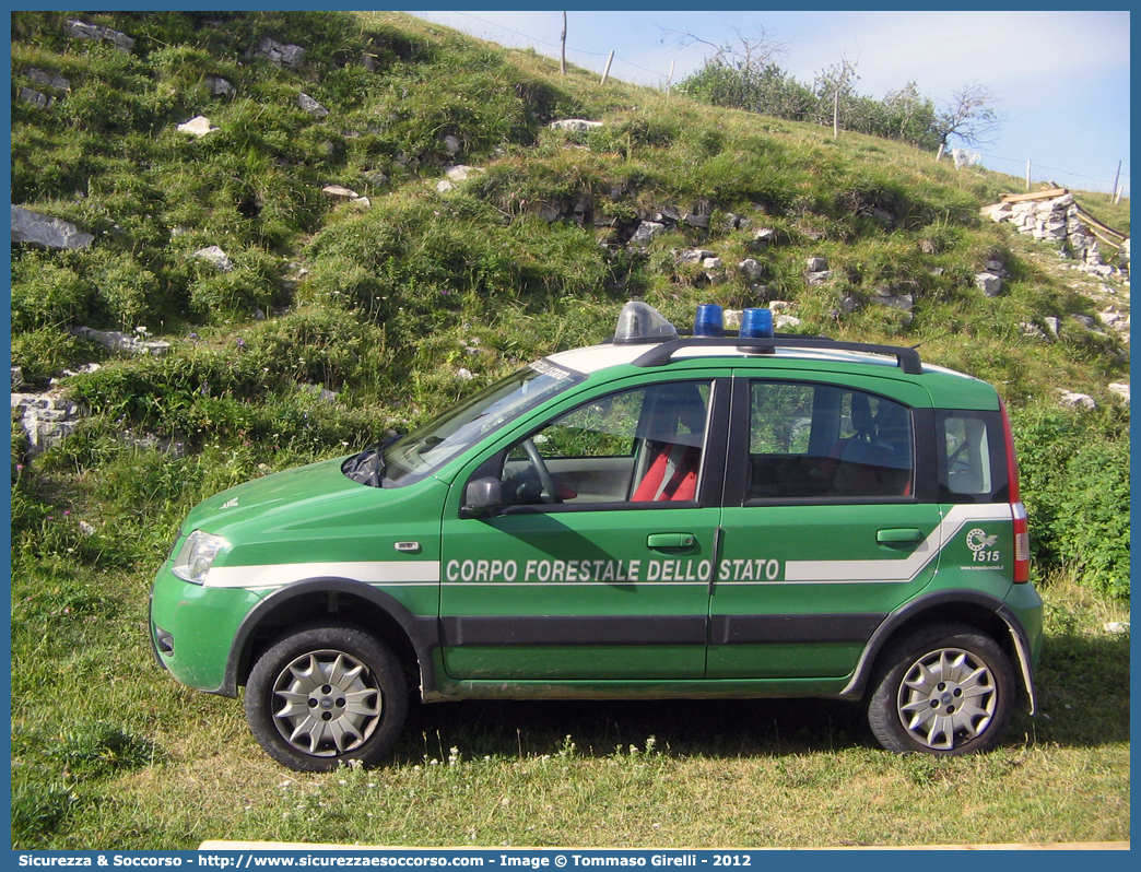 CFS 576AE
Corpo Forestale dello Stato
Fiat Nuova Panda 4x4 I serie
Parole chiave: Corpo;Forestale;Stato;Corpo Forestale dello Stato;CFS;C.F.S.;Fiat;Nuova Panda