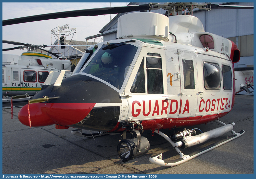 MM81385 / 9-04 "Koala 04"
Corpo delle Capitanerie di Porto
Guardia Costiera 
Agusta Bell AB412CP
Parole chiave: CP;GC;C.P.;G.C.;Guardia Costiera;Capitaneria di Porto;Agusta;Bell;AB;412;CP;9-04;9;04