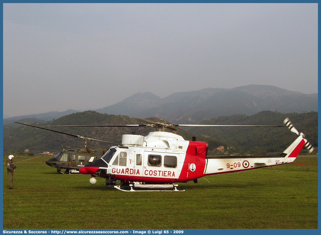 MM81511 / 9-09 "Koala 09"
Corpo delle Capitanerie di Porto
Guardia Costiera 
Agusta Bell AB412CP
Parole chiave: CP;GC;C.P.;G.C.;Guardia Costiera;Capitaneria di Porto;Agusta;Bell;AB;412;CP;9-09;9;09