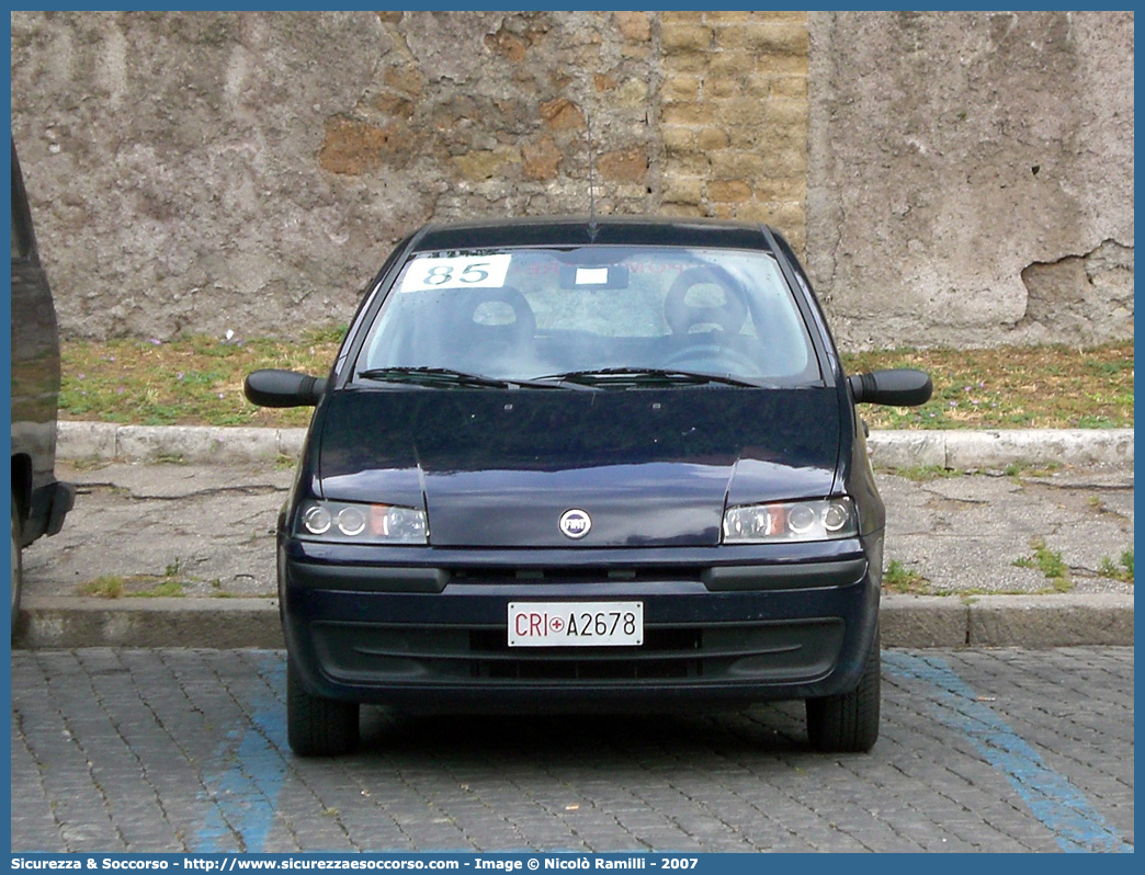 CRI A2678
Croce Rossa Italiana
Corpo Militare
Fiat Punto II serie
Parole chiave: CRIM;C.R.I.M.;Croce;Rossa;Italiana;Corpo;Militare;Fiat;Punto