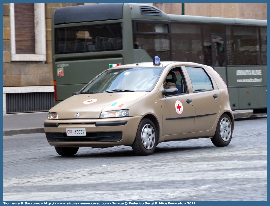 CRI A3037
Croce Rossa Italiana
Corpo Militare
Fiat Punto II serie
Parole chiave: CRIM;C.R.I.M.;Croce;Rossa;Italiana;Corpo;Militare;Fiat;Punto