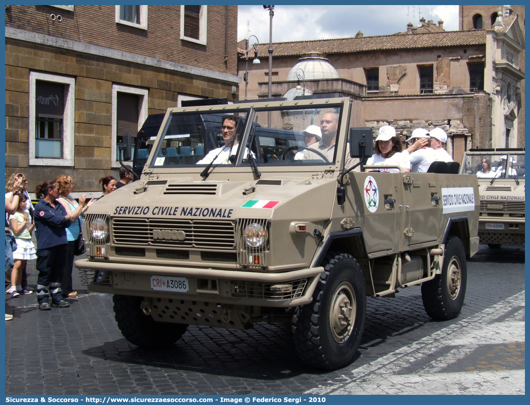 CRI A3086
Croce Rossa Italiana
Corpo Militare
Iveco VM90 Torpedo
Parole chiave: CRIM;C.R.I.M.;Croce;Rossa;Italiana;Corpo;Militare;Iveco;VM90;VM90T;Torpedo