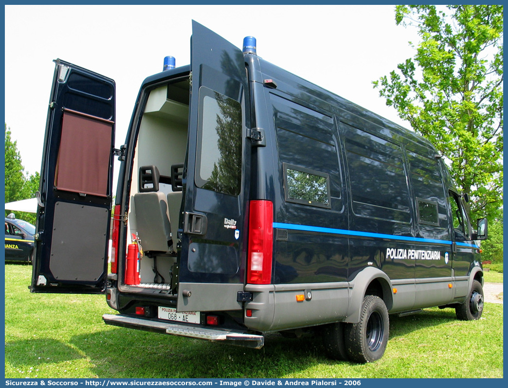 Polizia Penitenziaria 068AE
Polizia Penitenziaria
Iveco Daily 60C15 III serie
Parole chiave: PolPen;Pol.Pen.;AdiC;A.diC.;Agenti di Custodia;Polizia Penitenziaria;Iveco;Daily;60C15 III serie;068AE