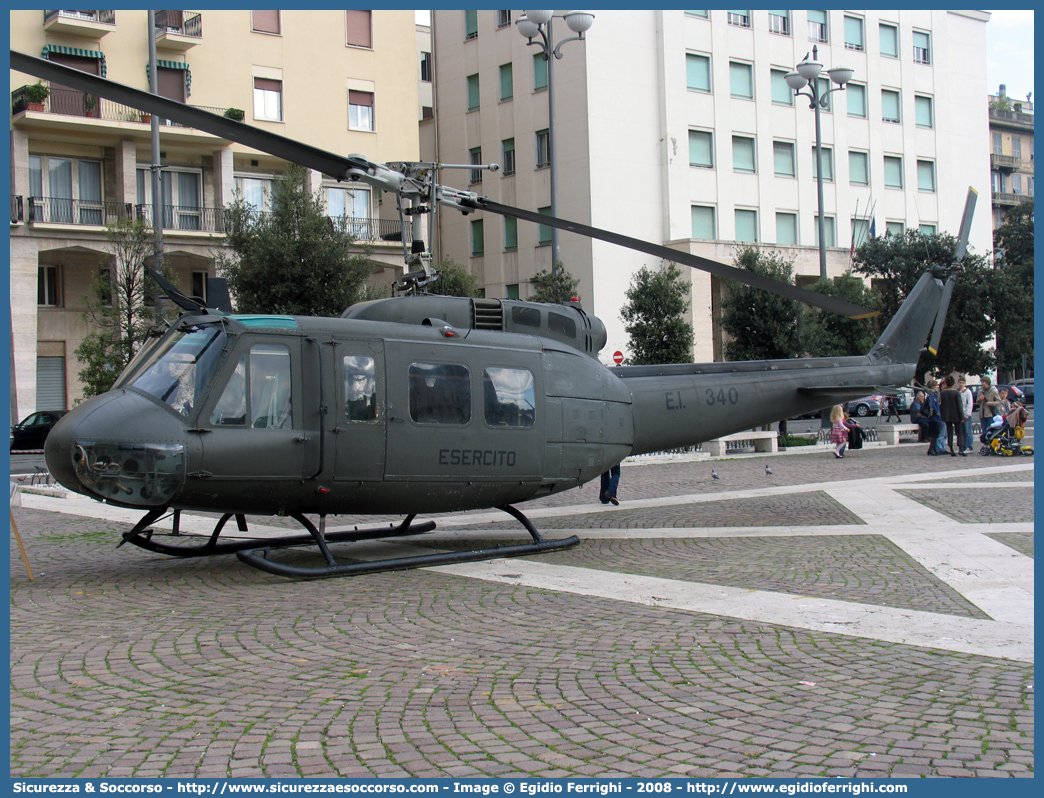 MM80711 EI-340
Esercito Italiano
Aviazione dell'Esercito
Agusta Bell 205
Parole chiave: EI;E.I.;Esercito;Italiano;Aviazione;Agusta;Bell;AB;205