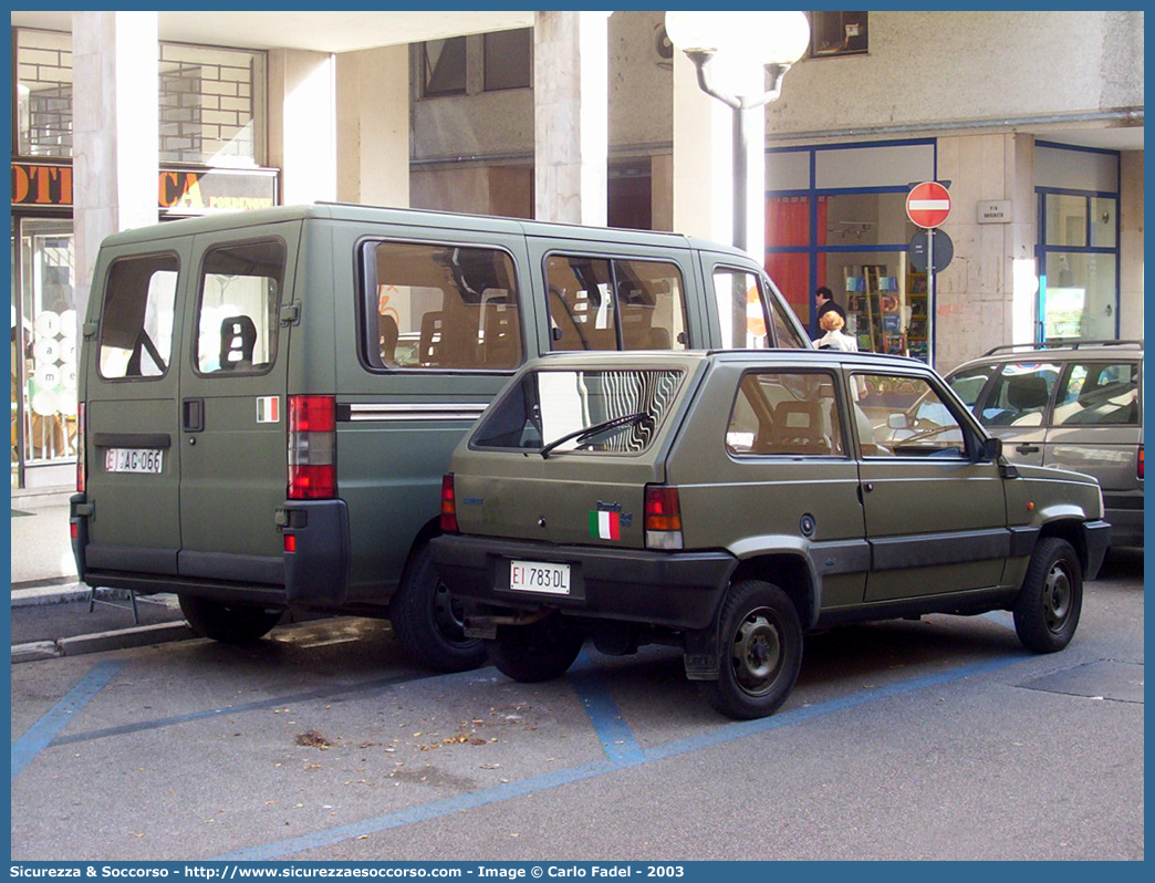 EI 783DL
Esercito Italiano
Fiat Panda 4x4 II serie
Parole chiave: EI;E.I.;Esercito;Italiano;Autovetture;Fiat;Panda 4x4 II serie;783DL