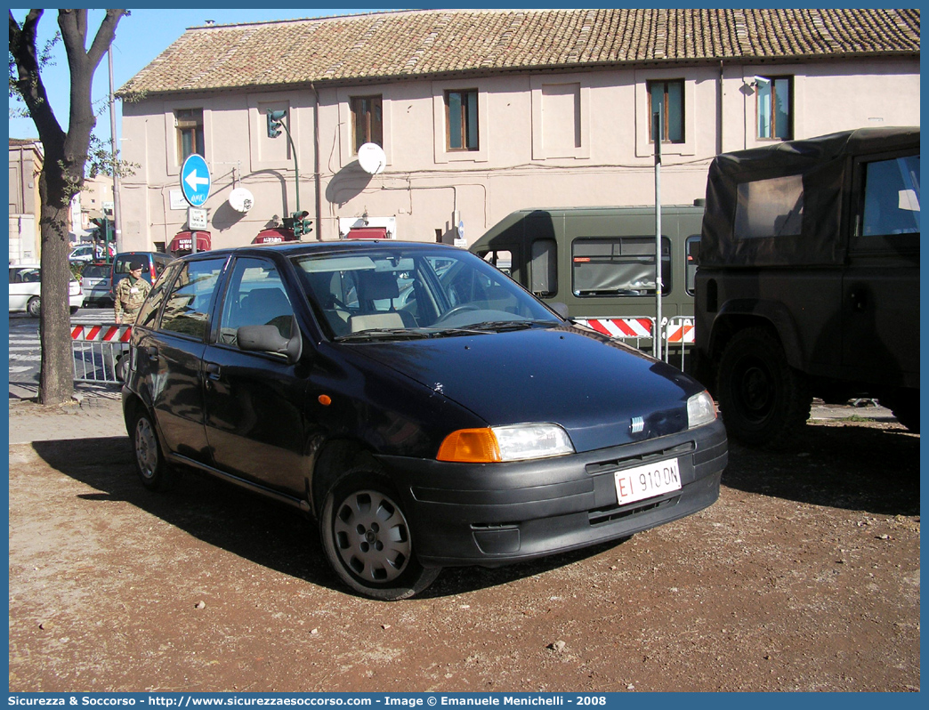 EI 910DN
Esercito Italiano
Fiat Punto I serie
Parole chiave: EI;E.I.;Esercito;Italiano;Autovetture;Fiat;Punto I serie;910DN