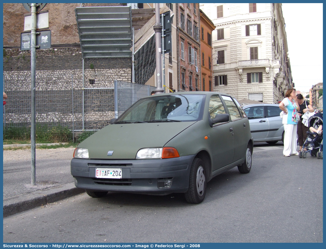 EI AF204
Esercito Italiano
Fiat Punto I serie
Parole chiave: EI;E.I.;Esercito;Italiano;Autovetture;Fiat;Punto I serie;AF204