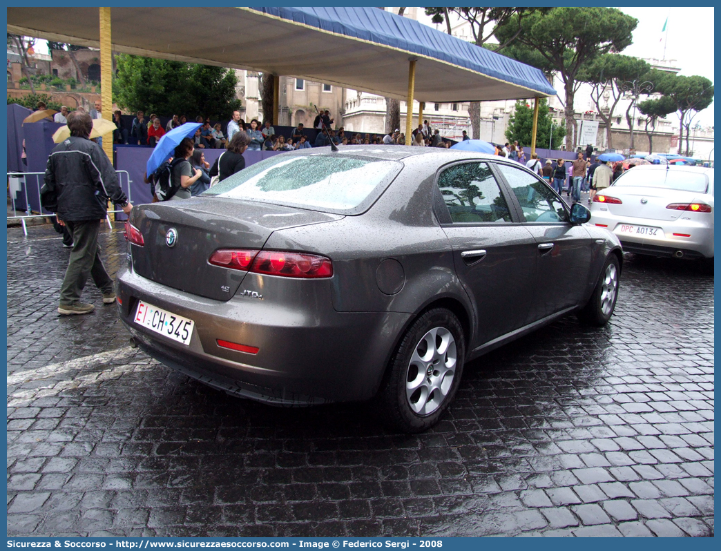 EI CH345
Esercito Italiano
Alfa Romeo 159
Parole chiave: EI;E.I.;Esercito;Italiano;Autovetture;Alfa Romeo;159