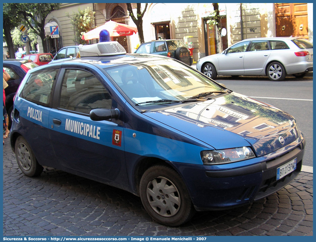 -
Polizia Municipale
Comune di Fabro
Fiat Punto II serie
Parole chiave: Polizia;Locale;Municipale;Fabro;Fiat;Punto