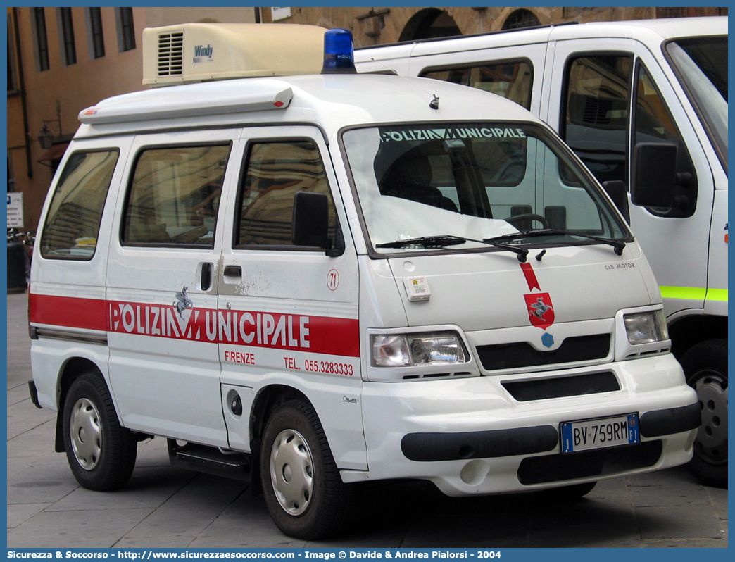 -
Polizia Municipale
Comune di Firenze
Piaggio Porter II serie
Allestitore Orlandi S.r.l.
Parole chiave: PL;P.L.;PM;P.M.;Polizia;Locale;Municipale;Firenze;Piaggio;Porter;Orlandi