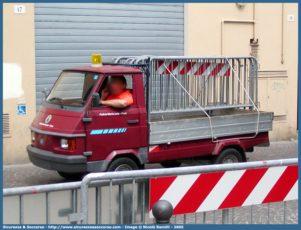 -
Polizia Municipale
Comune di Forlì
Piaggio Ape Poker
Parole chiave: Polizia;Locale;Municipale;Forlì;Piaggio;Ape;Poker