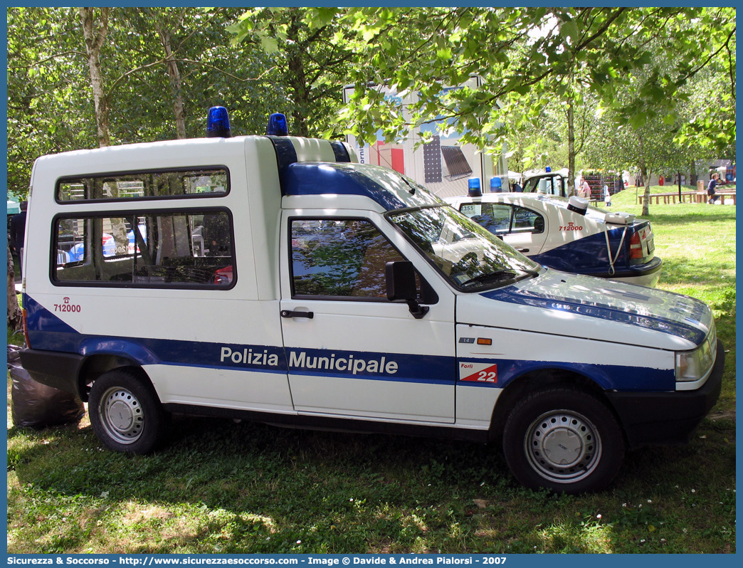 -
Polizia Municipale
Comune di Forlì
Fiat Fiorino II serie
Parole chiave: Polizia;Locale;Municipale;Forlì;Fiat;Fiorino