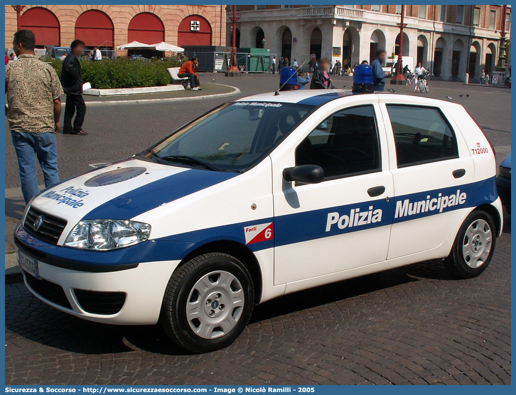 -
Polizia Municipale
Comune di Forlì
Fiat Punto III serie
Parole chiave: Polizia;Locale;Municipale;Forlì;Fiat;Punto