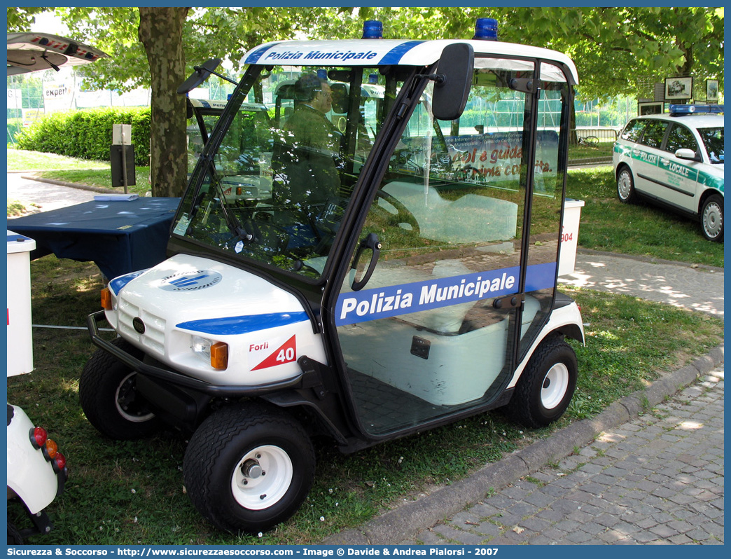 -
Polizia Municipale
Comune di Forlì
Nucleo Vigilanza di Quartiere
Veicolo Elettrico
Parole chiave: Polizia;Locale;Municipale;Forlì;Veicolo;Veicoli;Elettrico;Elettrici;Vigili;Vigilanza;Quartiere