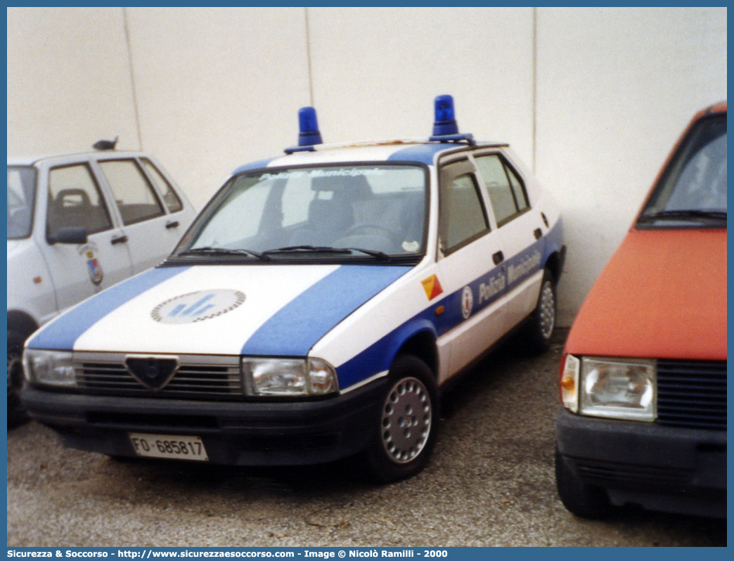 -
Polizia Municipale
Comune di Forlimpopoli
Alfa Romeo 33 I serie
Parole chiave: Polizia;Locale;Municipale;Forlimpopoli;Alfa Romeo;33