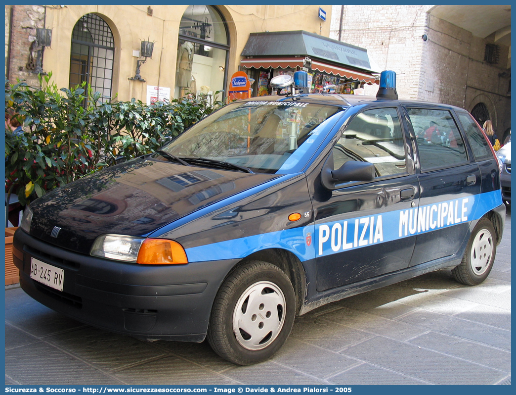 -
Polizia Municipale
Comune di Perugia
Fiat Punto I serie
Parole chiave: Polizia;Locale;Municipale;Perugia;Fiat;Punto