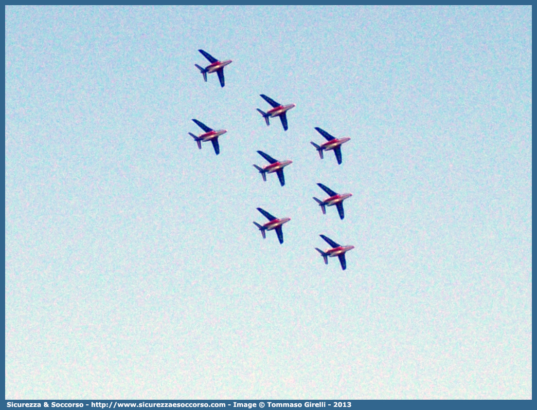 -
République Française
Armée de l'air
Patrouille de France
Dassault-Dornier Alpha Jet
Parole chiave: Repubblica;Francese;République;Française;Armée de l'air;Patrouille de France;Dassault;Dornier;Alpha;Jet