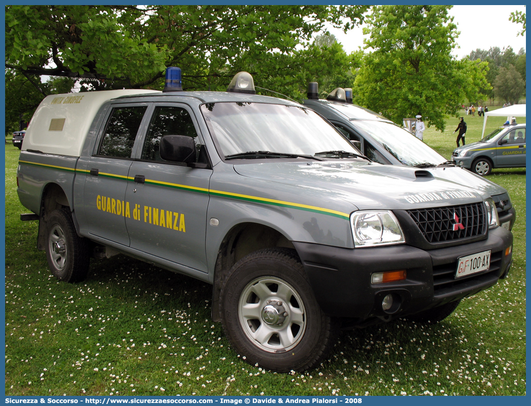 GdiF 100AX
Guardia di Finanza
Servizio Cinofili
Mitsubishi L200 III serie
Allestitore Elevox S.r.l.
Parole chiave: GdiF;G.D.F.;GDF;Guardia di Finanza;Servizio Cinofili;Mitsubishi;L200;Elevox