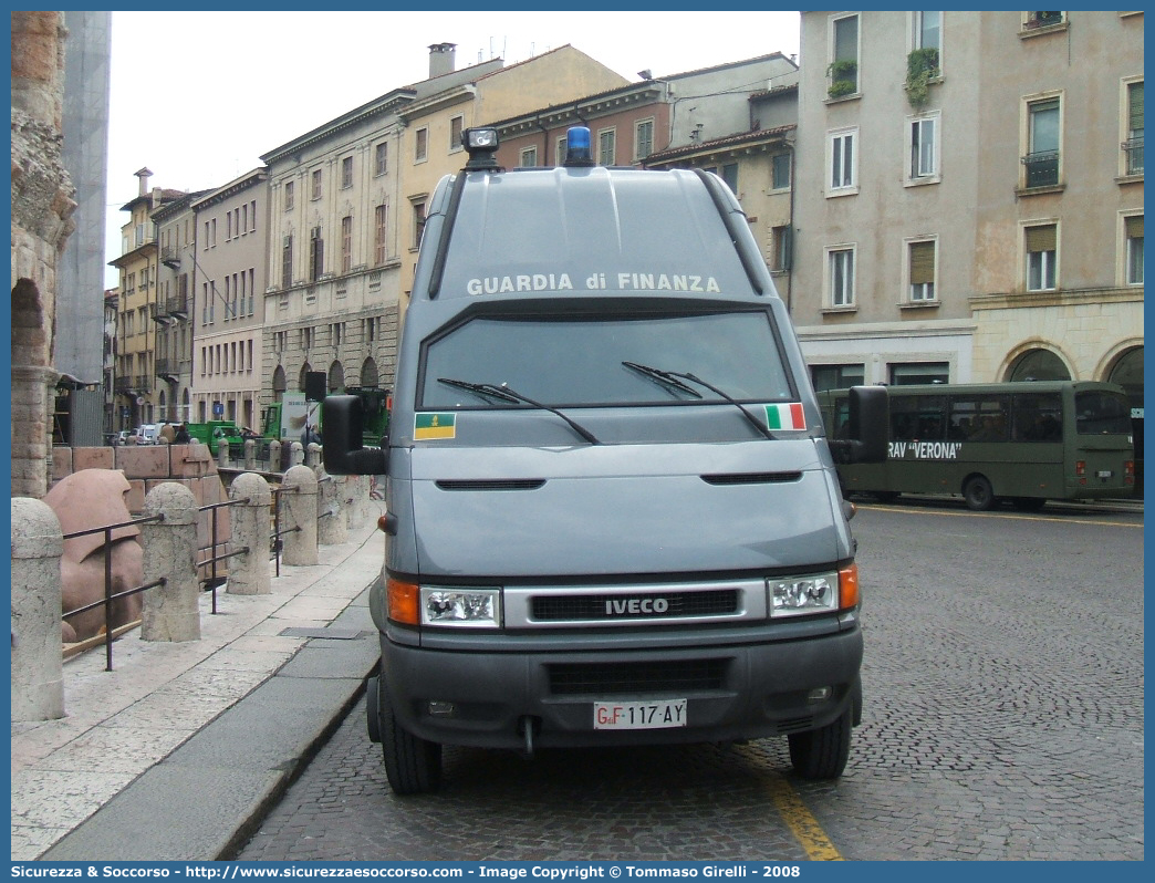 GdiF 117AY
Guardia di Finanza
Iveco Daily 65C15 III serie Blindato
A.T.P.I.
Allestitore Repetti S.r.l.
Parole chiave: GdiF;G.D.F.;GDF;Guardia;di;Finanza;Iveco;Daily;65C15;Blindato;Repetti;A.T.P.I.;ATPI;Anti;Terrorismo;Pronto;Impiego