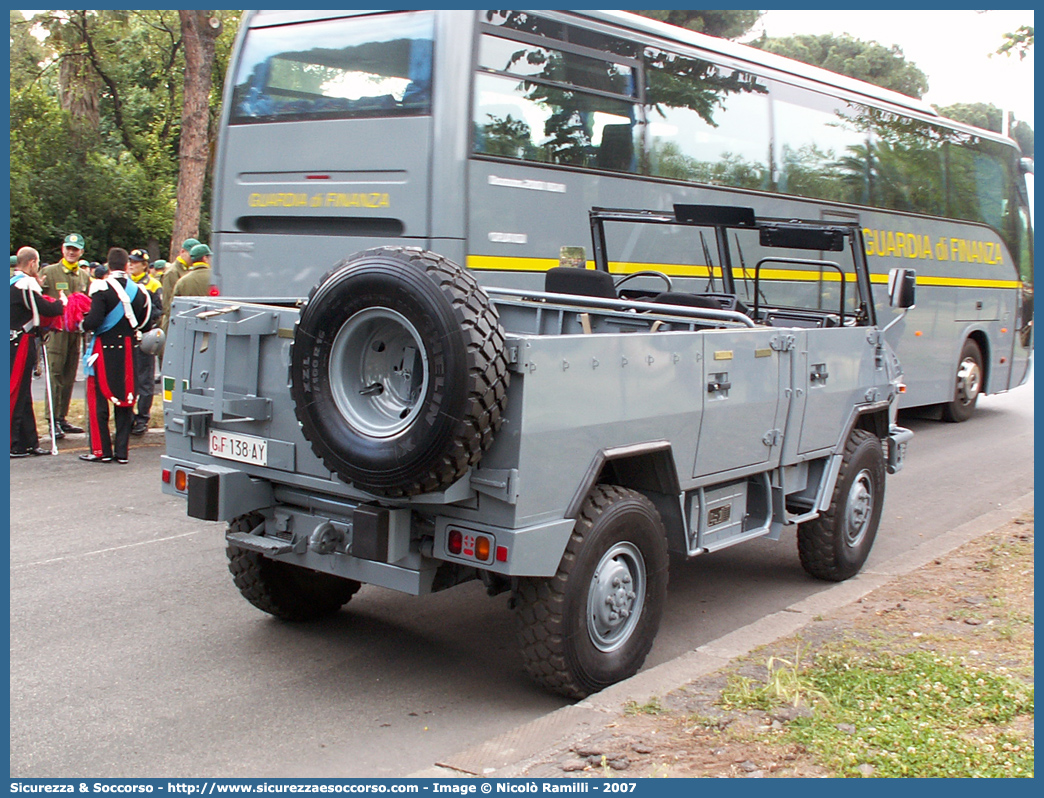 GdiF 138AY
Guardia di Finanza
Iveco 40-10WM "VM90"
Parole chiave: GdiF;G.D.F.;GDF;Guardia di Finanza;Iveco;40-10WM 