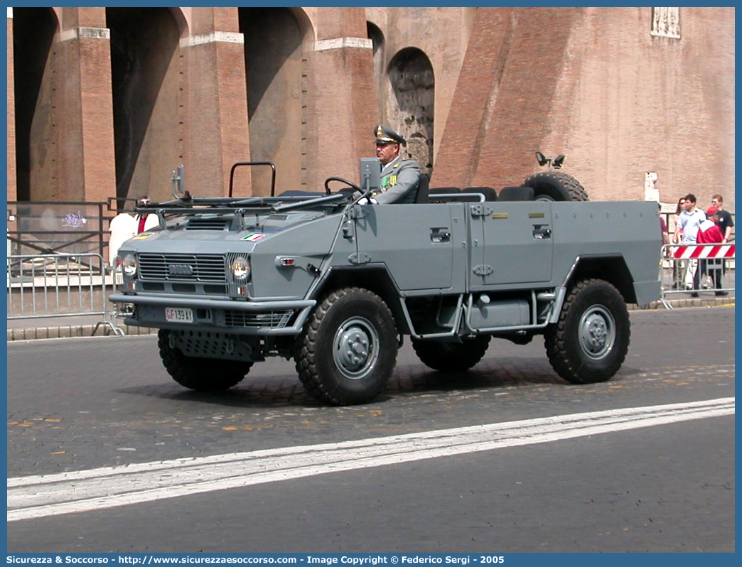 GdiF 139AY
Guardia di Finanza
Iveco 40-10WM "VM90"
Parole chiave: GdiF;G.D.F.;GDF;Guardia di Finanza;Iveco;40-10WM 